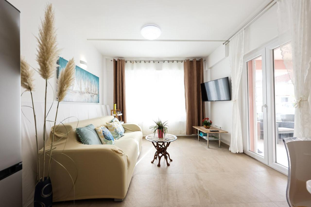 Apartment Puntamika Villa De Rosa - Ground Floor ザダル エクステリア 写真