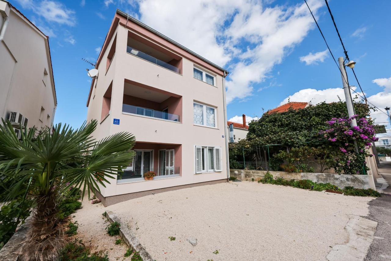 Apartment Puntamika Villa De Rosa - Ground Floor ザダル エクステリア 写真