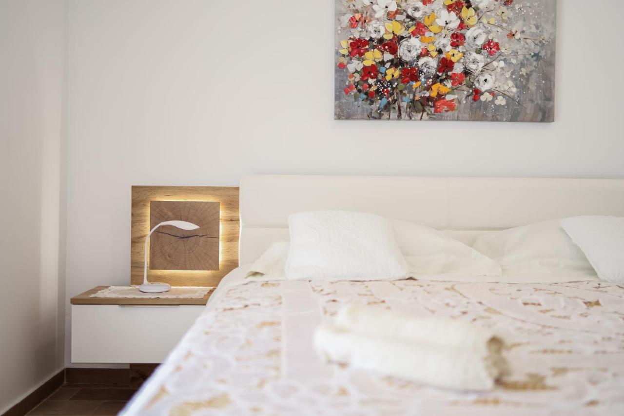 Apartment Puntamika Villa De Rosa - Ground Floor ザダル エクステリア 写真